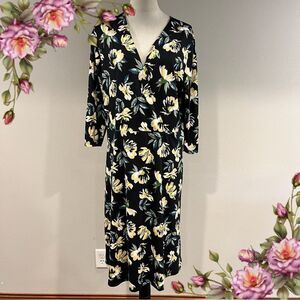 Sierra Floral V-Neck long sleeve Midi Dress size extra large